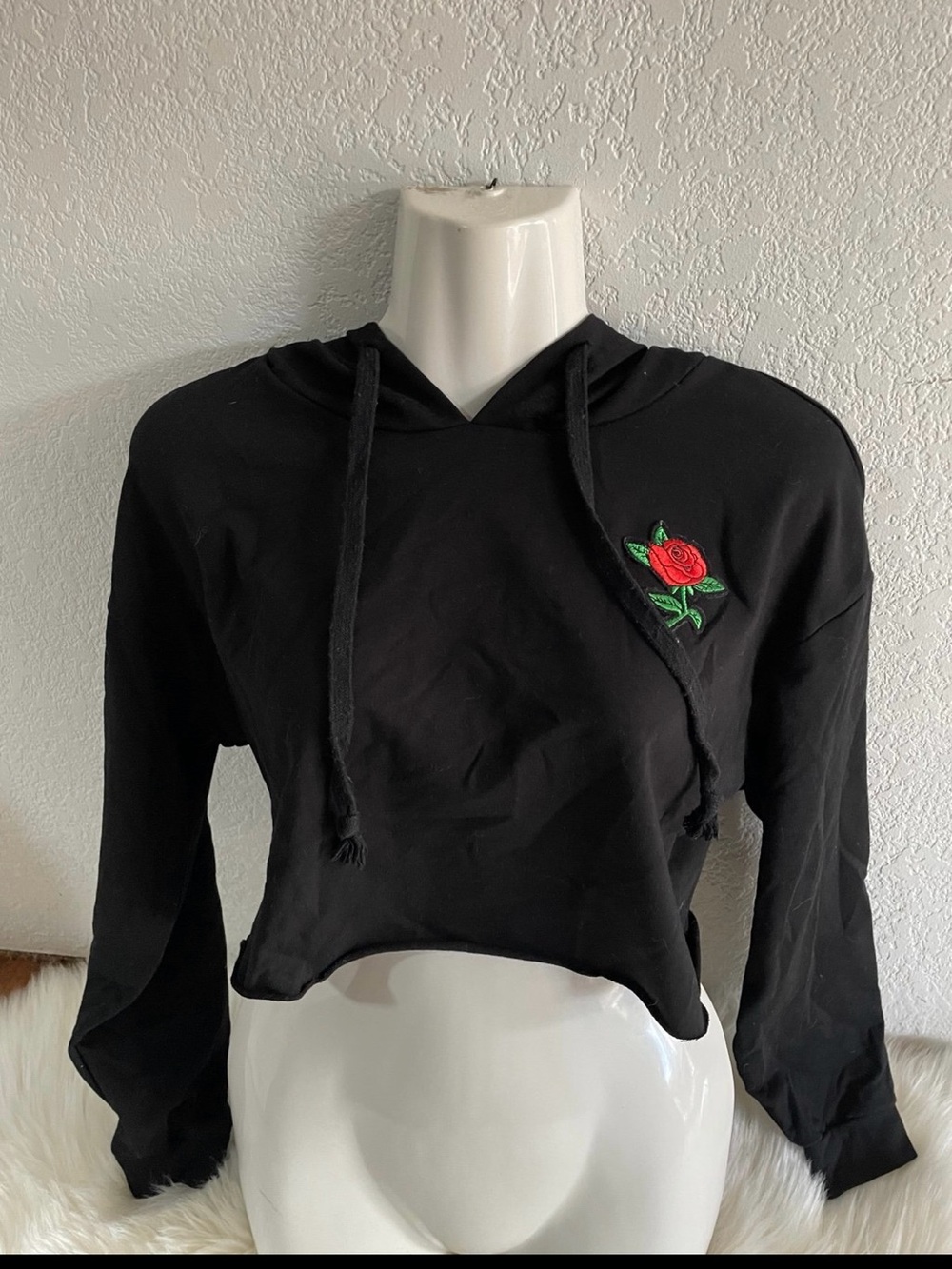 Black Cropped Hoodie with Embroidered Red Rose